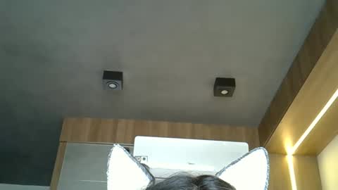 skinnykittencam online show from 10/15/25, 12:27