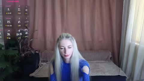 Snapshot of skinnyladyy chatting on 07/03/26, 02:40 Skinnyladyy online show from 07/03/26, 02:40