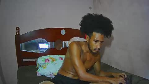 Skinny Latin Man online show from 12/04/24, 09:35