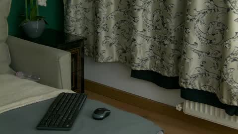 Snapshot of skinnynatty chatting on 05/07/26, 03:56 Natty online show from 05/07/26, 03:56
