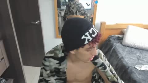 skinnypipe15 online show from 10/24/25, 12:01