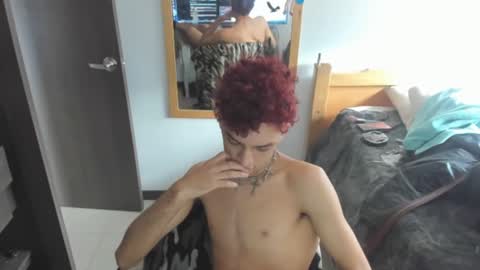 skinnypipe15 online show from 10/26/25, 02:12