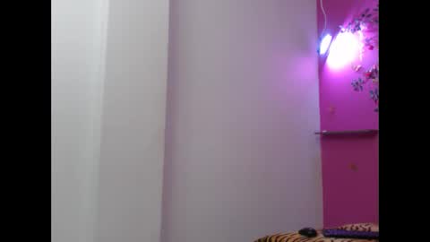 sofia online show from 02/14/26, 01:30