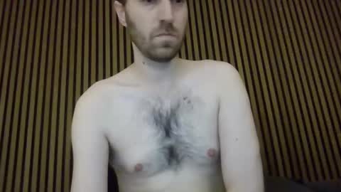 Snapshot of skinnytomdickinson chatting on 11/17/25, 07:03 skinnytomdickinson online show from 11/17/25, 07:03