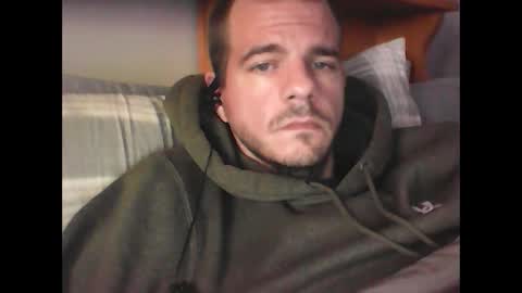 Snapshot of skippy6988 chatting on 10/08/25, 02:36 Easy-E online show from 10/08/25, 02:36