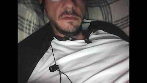 Snapshot of skippy6988 chatting on 10/12/25, 02:05 Easy-E online show from 10/12/25, 02:05