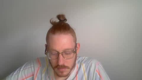 Snapshot of sklave_s chatting on 06/22/26, 06:05 sklave_s online show from 06/22/26, 06:05
