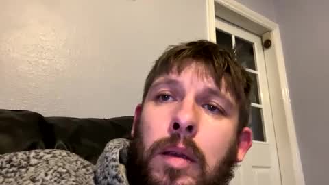 skuzzy25 online show from 12/26/24, 02:01