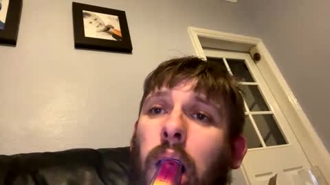 skuzzy25 online show from 12/28/24, 04:19