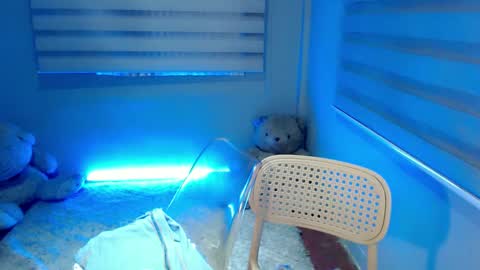    online show from 01/06/25, 01:41