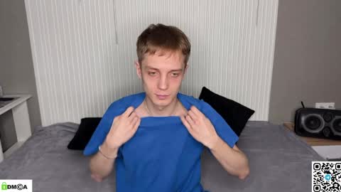 sky_hunter online show from 04/23/26, 02:52