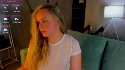 Snapshot of sky_kuper chatting on 07/18/26, 01:10 Sky online show from 07/18/26, 01:10