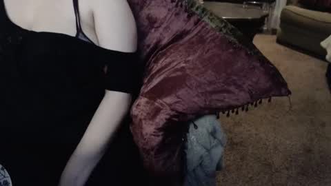 SKYLE   online show from 03/28/26, 11:15