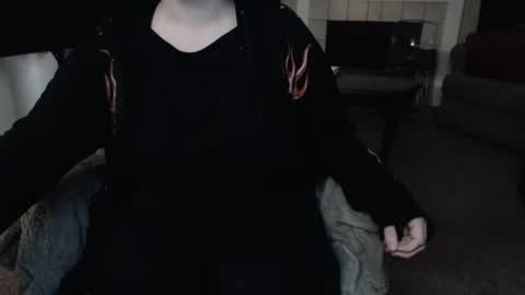 SKYLE   online show from 04/15/26, 08:42