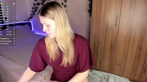 skyedavis online show from 04/22/26, 01:12