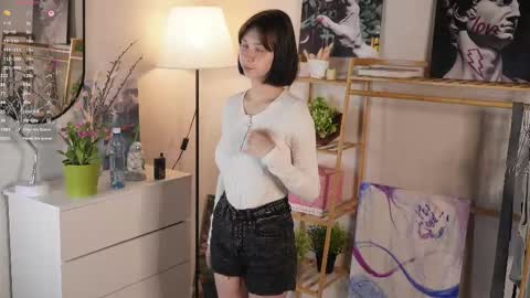 Snapshot of skyemcguire chatting on 09/17/25, 06:48 Melissa online show from 09/17/25, 06:48