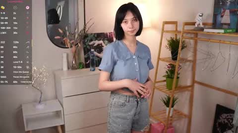 Snapshot of skyemcguire chatting on 10/17/25, 07:00 Melissa online show from 10/17/25, 07:00