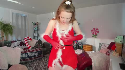 Skye Watson online show from 12/21/24, 07:06