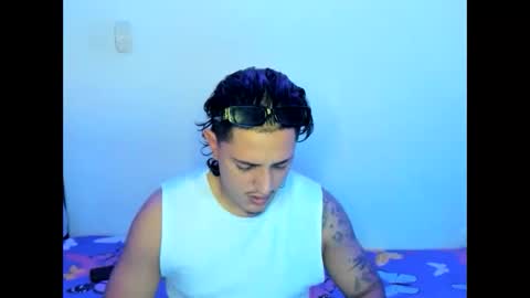 skyhot21 online show from 10/11/25, 02:22