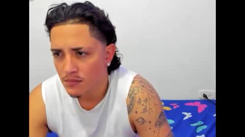 skyhot21 online show from 10/12/25, 03:38