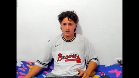 skyhot21 online show from 10/16/25, 02:12