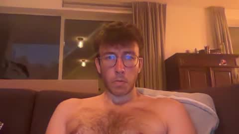 Snapshot of skyisthelimit1995 chatting on 06/11/26, 08:51 skyisthelimit1995 online show from 06/11/26, 08:51