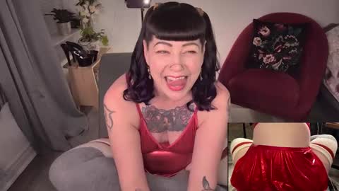 skylar bird online show from 12/19/24, 01:18