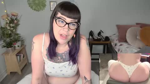 skylar bird online show from 02/12/25, 01:19