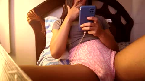 skyla online show from 11/16/25, 05:57