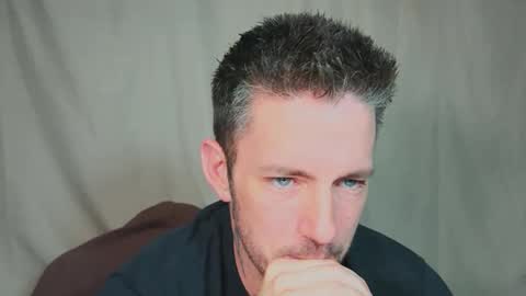 Snapshot of skylarrgrey chatting on 05/20/26, 10:05 SkylarGrey online show from 05/20/26, 10:05