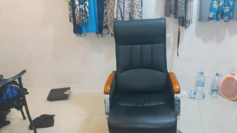 skylartgilf205565 online show from 09/17/25, 01:02