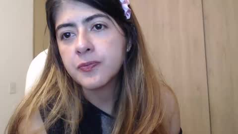 Snapshot of skyler1195 chatting on 01/03/25, 02:32 Skyler online show from 01/03/25, 02:32