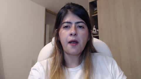 Snapshot of skyler1195 chatting on 01/05/25, 11:55 Skyler online show from 01/05/25, 11:55