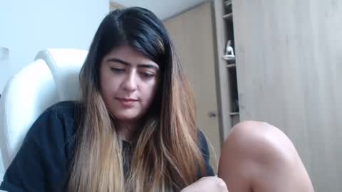 Snapshot of skyler1195 chatting on 01/24/25, 05:53 Skyler online show from 01/24/25, 05:53