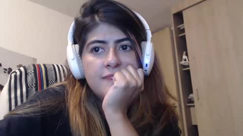 Snapshot of skyler1195 chatting on 01/28/25, 11:50 Skyler online show from 01/28/25, 11:50