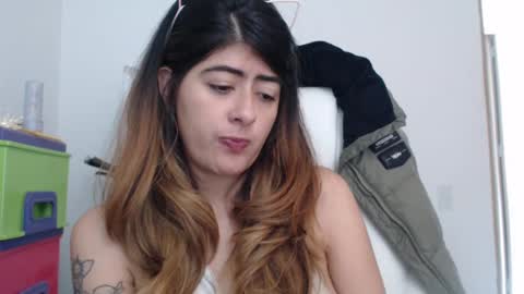 Snapshot of skyler1195 chatting on 02/07/25, 06:34 Skyler online show from 02/07/25, 06:34