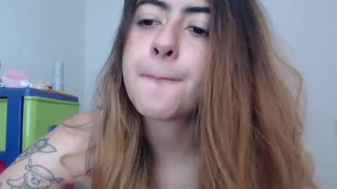 Snapshot of skyler1195 chatting on 02/09/25, 07:52 Skyler online show from 02/09/25, 07:52