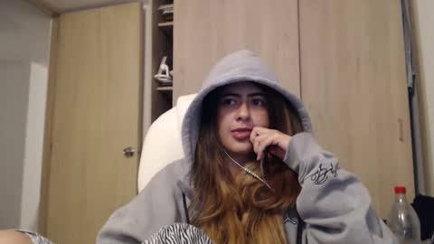 Snapshot of skyler1195 chatting on 02/16/25, 04:42 Skyler online show from 02/16/25, 04:42