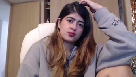 Snapshot of skyler1195 chatting on 02/26/25, 02:48 Skyler online show from 02/26/25, 02:48