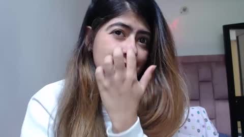 Snapshot of skyler1195 chatting on 03/12/25, 05:28 Skyler online show from 03/12/25, 05:28