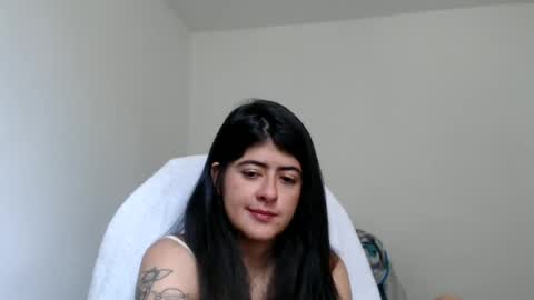 Snapshot of skyler1195 chatting on 06/16/26, 04:31 Skyler online show from 06/16/26, 04:31