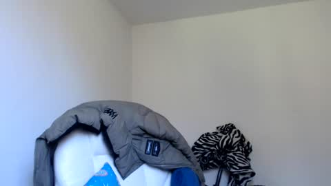 Snapshot of skyler1195 chatting on 07/06/26, 03:25 Skyler online show from 07/06/26, 03:25