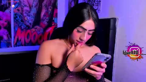 blue online show from 03/06/26, 11:45