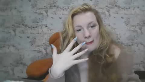 Skyler online show from 10/10/25, 02:38