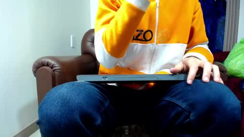 Skyler online show from 04/20/26, 08:54