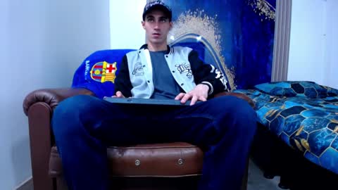 Skyler online show from 04/22/26, 12:24