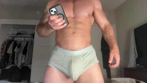 Skyler Flexes online show from 05/11/26, 12:05