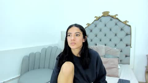 Skyler online show from 12/14/25, 09:03