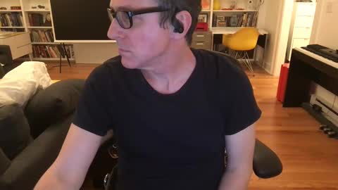 Snapshot of skyline3371 chatting on 01/08/25, 07:45 Skyline3371 online show from 01/08/25, 07:45