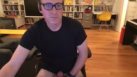 Snapshot of skyline3371 chatting on 09/12/25, 03:39 Skyline3371 online show from 09/12/25, 03:39